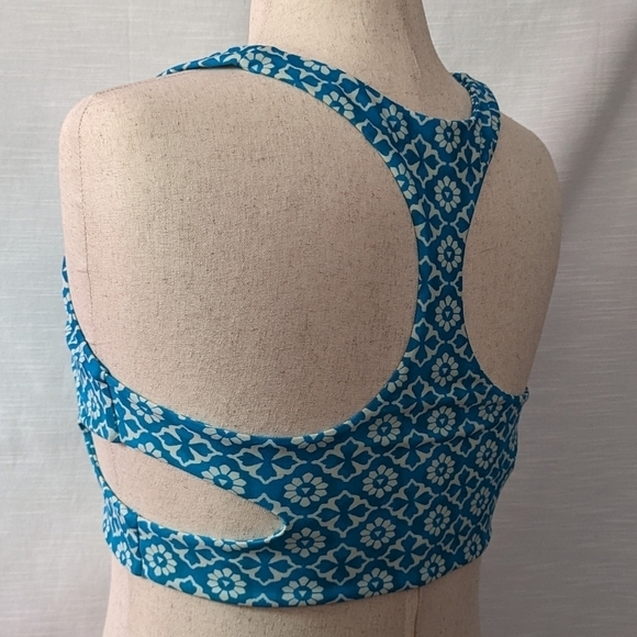 Tori Praver Bikini‎ Top - Picture 3 of 5